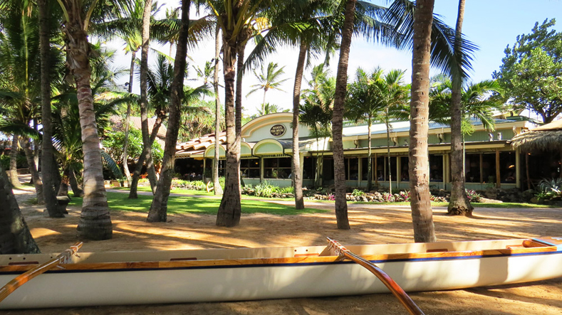 Surf Stay Play - Maui